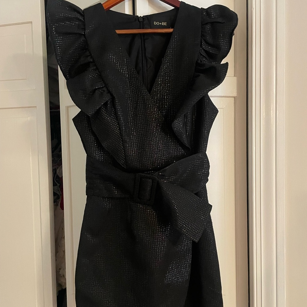 NWG Do + Be black Ruffle dress with belt size small